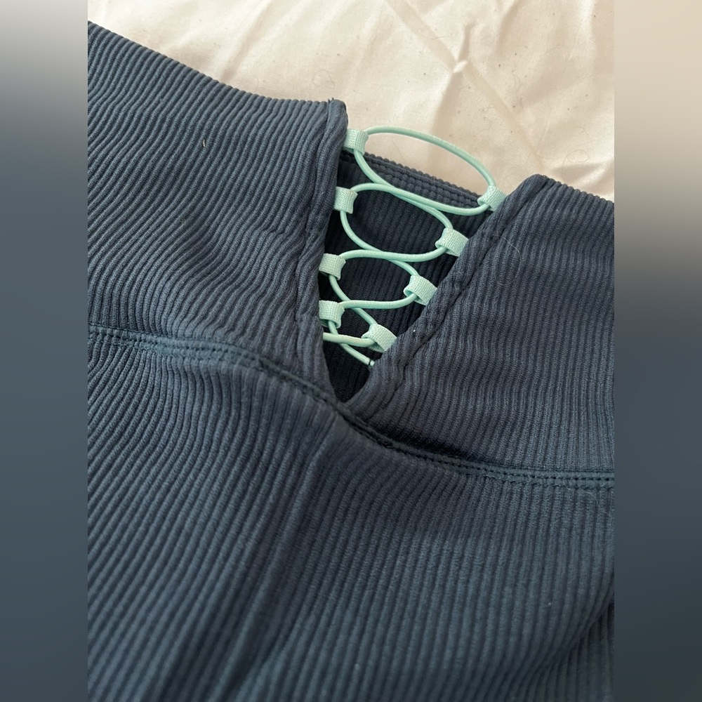 Fabletics leggings - Picture 4 of 4